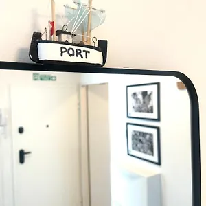  Apartment Port